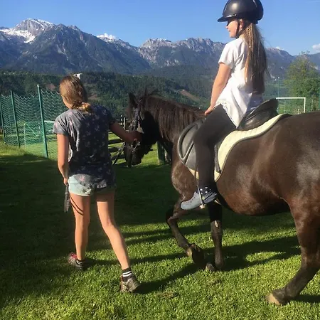 Drei Dirndla Schladming